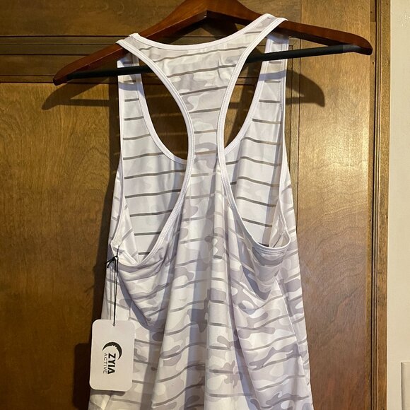 BNWT 3pc Top Tank Sport Bundle! Duluth Trading Co / American Eagle / ZYIA Active - Picture 3 of 15